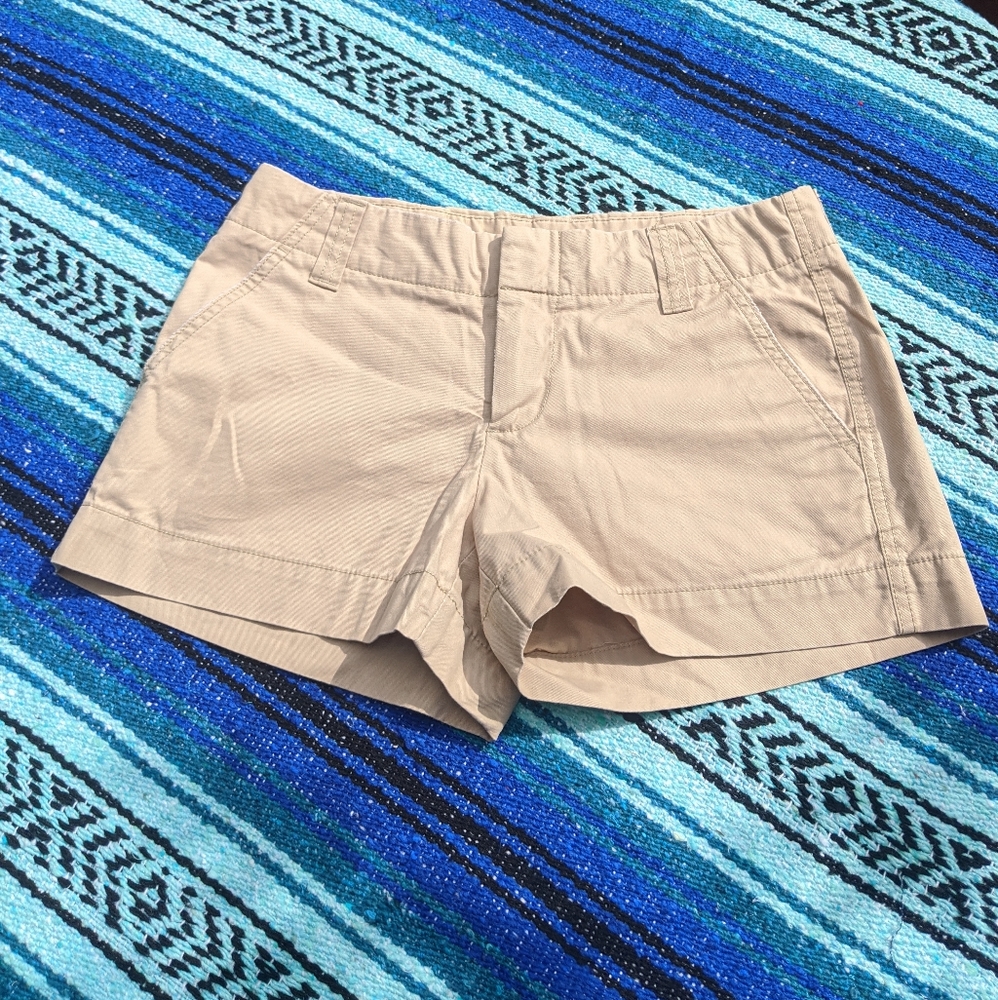 GAP FAVORITE CHINO SHORTS